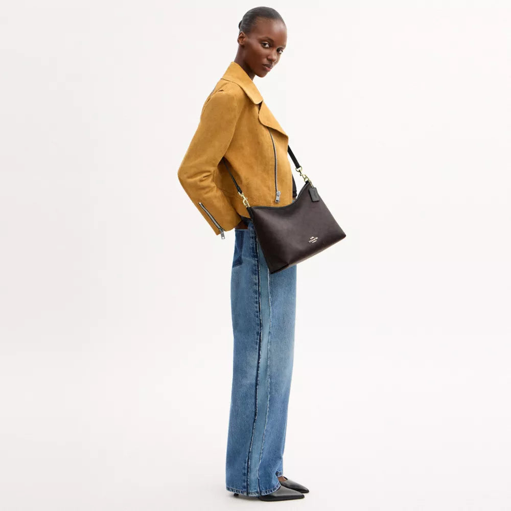 Laurel Shoulder Bag In Signature Canvas - Signature Canvas/Gold/Walnut/Black