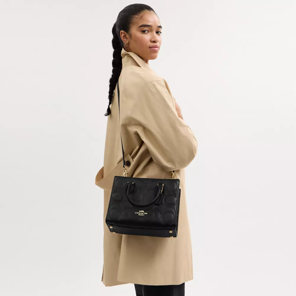 Maggie Small Tote Bag In Signature Leather - Smooth Leather/Gold/Black