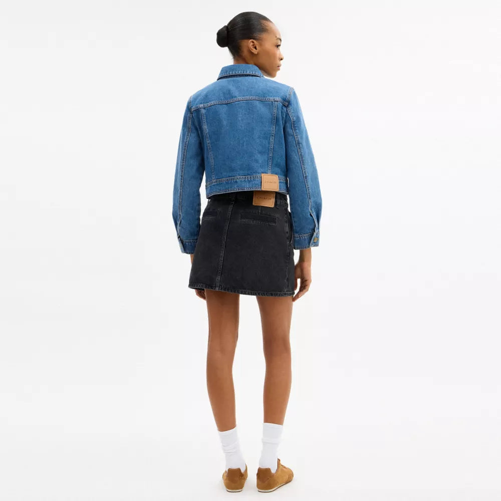 Sculpted C Shrunken Denim Jacket In Organic Cotton - Medium Blue