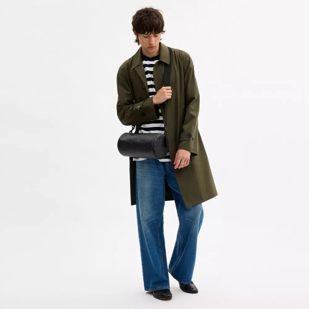 Andre Barrel Bag 30 In Signature Canvas - Signature Canvas/Matte Black/Black Signature