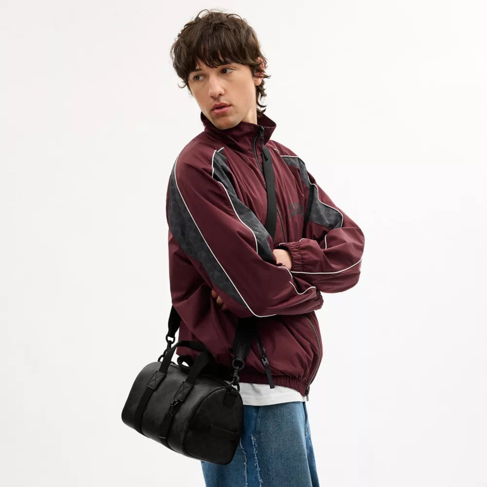 Explorer Duffle Bag 28 In Signature Canvas - Signature Canvas/Matte Black/Black Signature