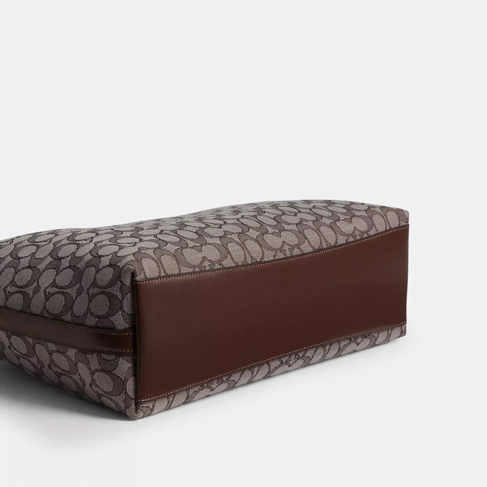 Juliet Shoulder Bag 38 In Signature Jacquard - Jacquard/Brass/Oak Maple