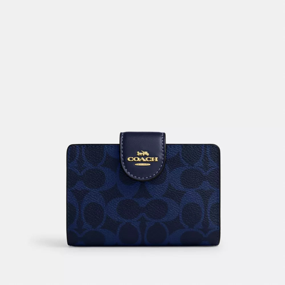 Medium Corner Zip Wallet In Signature Canvas - Signature Canvas/Gold/Navy