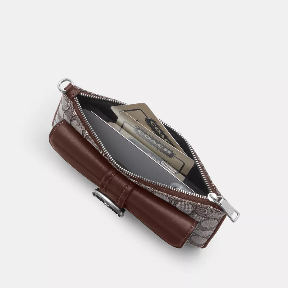 Ashton Wristlet In Signature Jacquard - Signature Jacquard/Silver/Oak/Maple