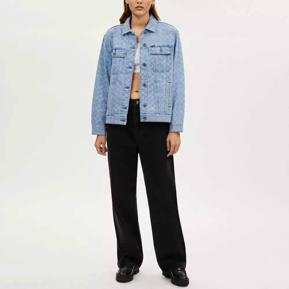 Signature Denim Jacket - Light Wash