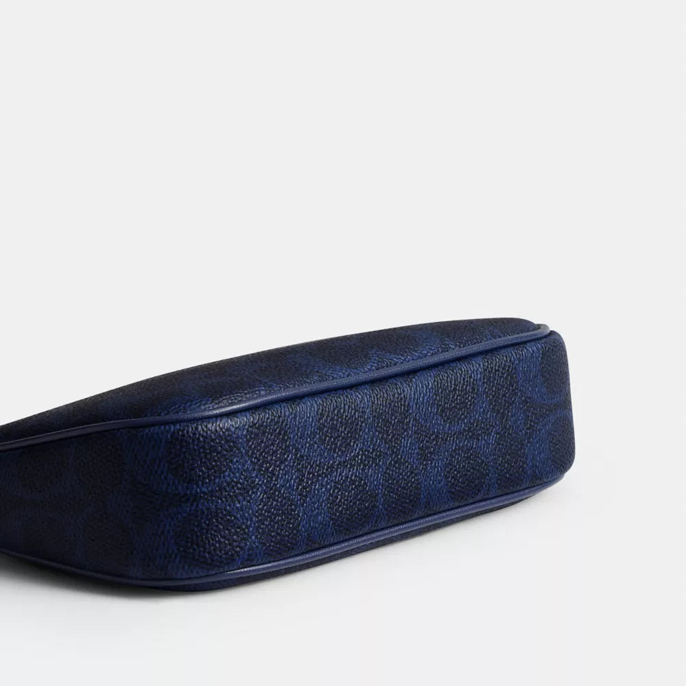 Nolita 19 In Signature Canvas - Signature Canvas/Gold/Navy