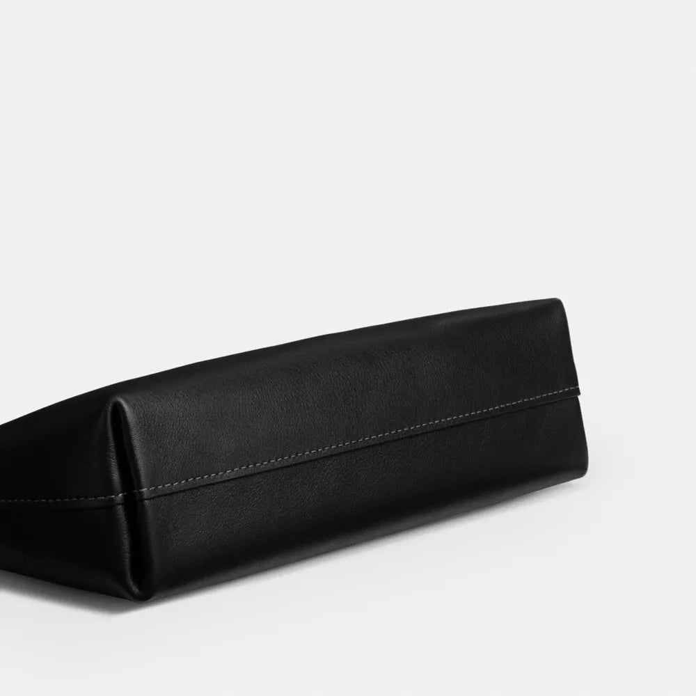 Emeilia Shoulder Bag - Natural Grain Leather/Gold/Black