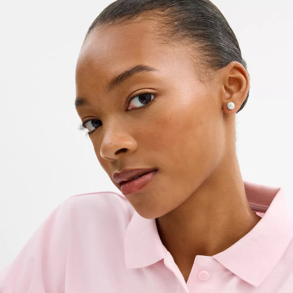 Signature Pearl Stud Earrings - Silver/Pearl