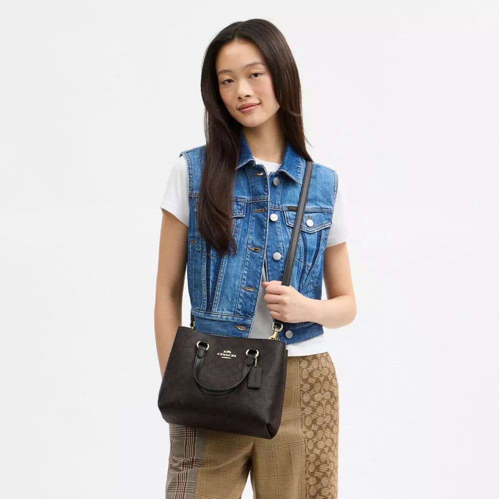 Station Carryall Bag In Signature Canvas - Gold/Walnut/Black