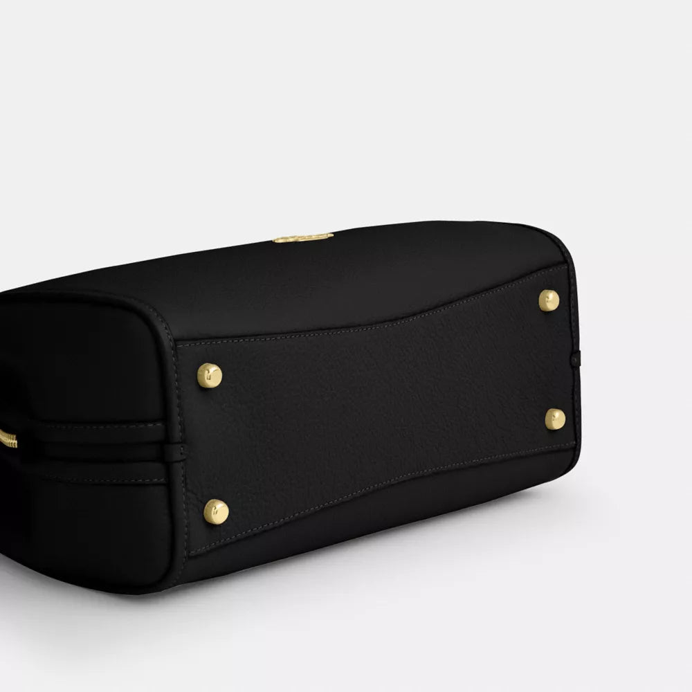 Erin Shoulder Bag - Pebbled Leather/Gold/Black