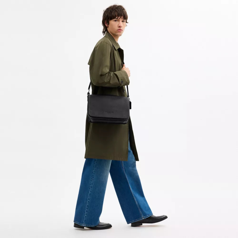 Colby Messenger Bag 32 - Silver/BLACK