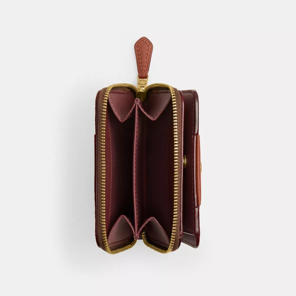 Essential Billfold Wallet In Colorblock Signature Canvas - Coated Canvas/Brass/Tan Caramel