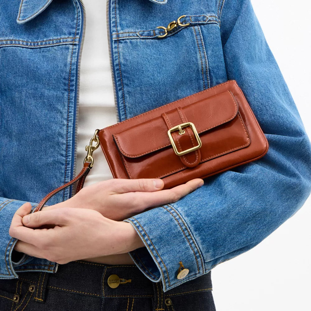 Ashton Wristlet - Gold/Cinnamon