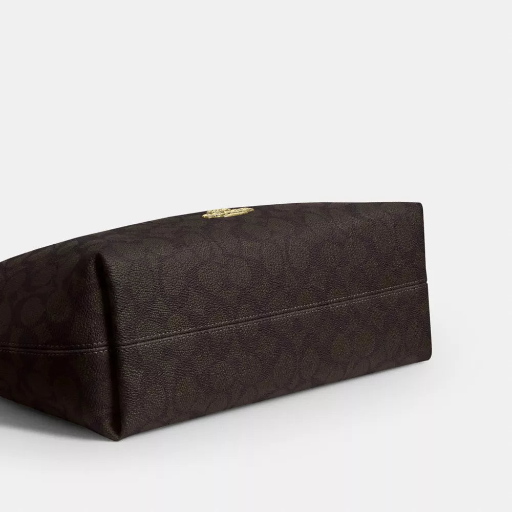 Laurel Shoulder Bag In Signature Canvas - Signature Canvas/Gold/Walnut/Black