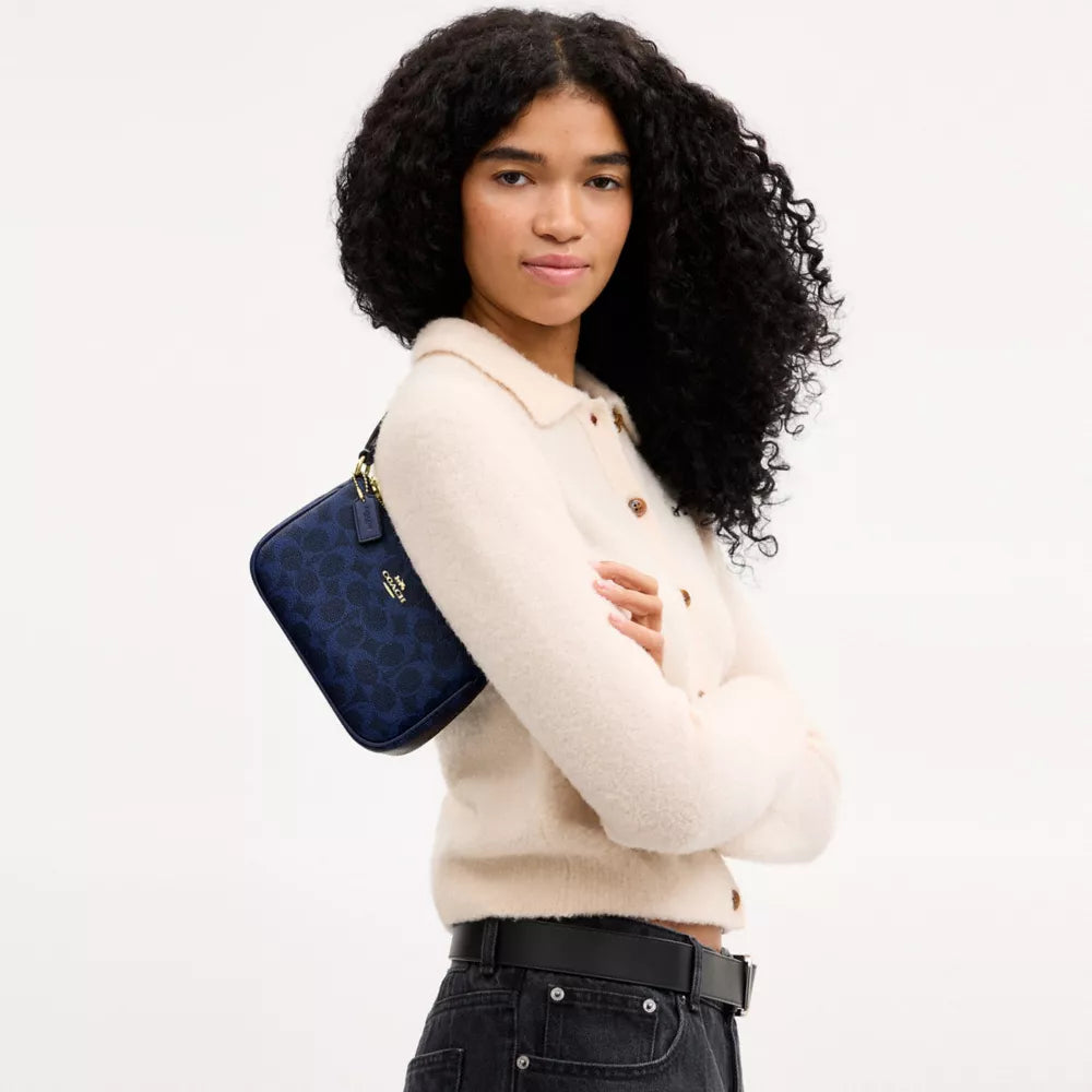 Nolita 19 In Signature Canvas - Signature Canvas/Gold/Navy