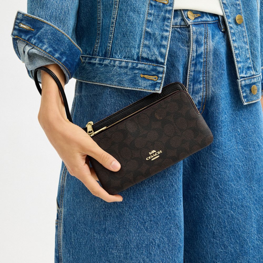 Double Zip Wallet In Signature Canvas - Gold/Walnut/Black