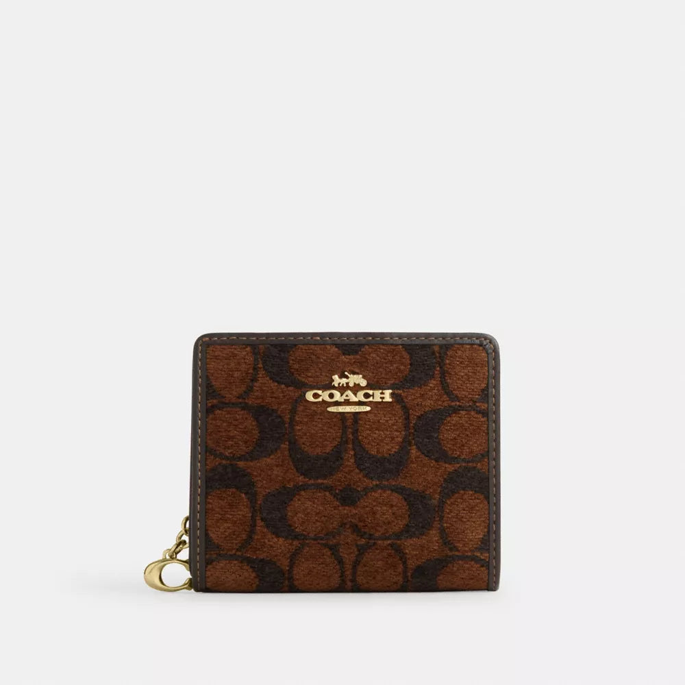 Snap Wallet In Signature Chenille - Signature Chenille/Gold/Truffle
